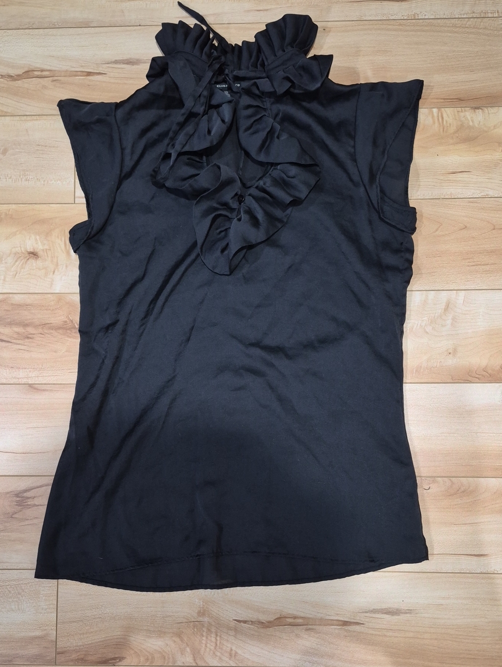 Club Monaco Women's Size XS Black Sleeveless Ruffle-Neck Blouse